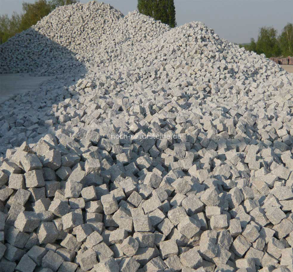 Laban-2 Mittelkorn, Granitpflaster gespalten