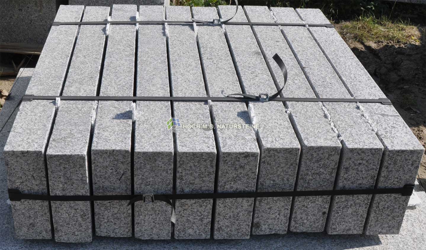 Laban hellgrau alle Seiten gesägte Randsteine